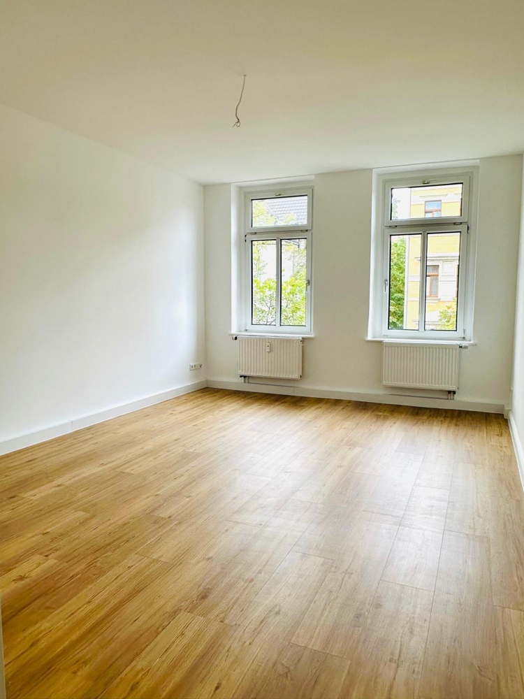 große 4-Raum-Wohnung mit Balkon in Leipzig - Gohlis ***TOP*** saniert