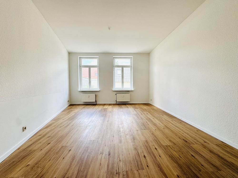 hochwertige 2-Raum Wohnung mit Balkon *** TOP *** 
frisch saniert; ab sofort; in Liebertwolkwitz