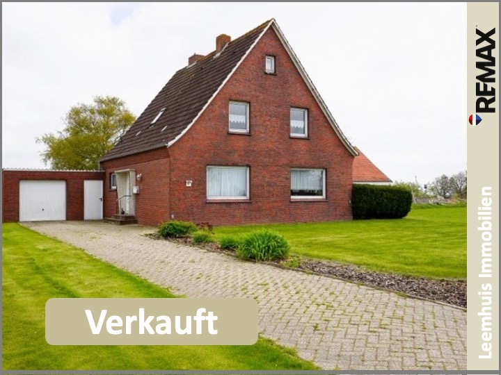 Sehr gepflegtes Einfamilienhaus mit großem Grundstück, Kamin & unverbaubarem Blick ins Grüne!