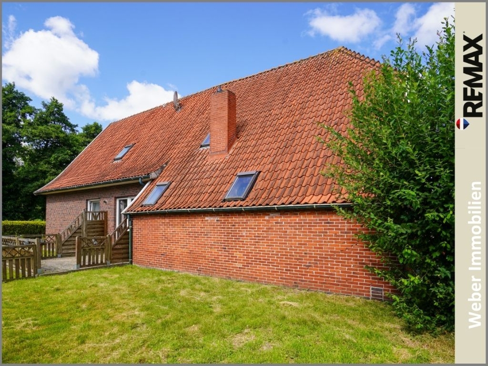 Kapitalanlage mit Potenzial: Dreiparteienhaus in gefragter Lage von Holte!