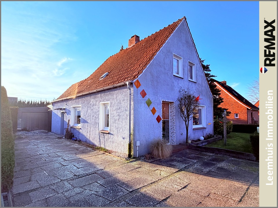 * Sackgassenlage * 15kw Ofen * Sauna * Garage * großes Grundstück * Küche 4 Jahre * Wintergarten *
