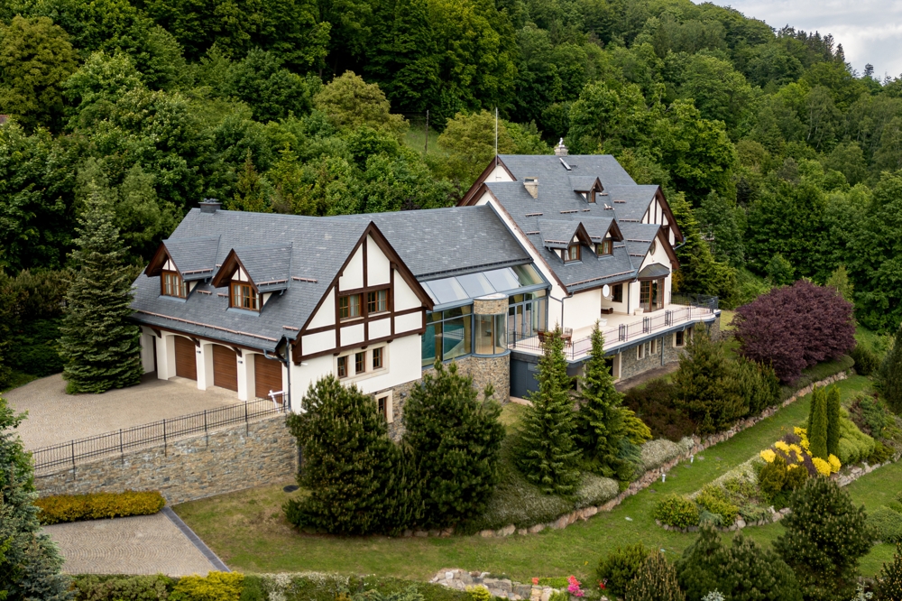 Gemeinsam statt allein – Exklusive Senioren-Villa mit Wellnessbereich  in den Bergen Polens