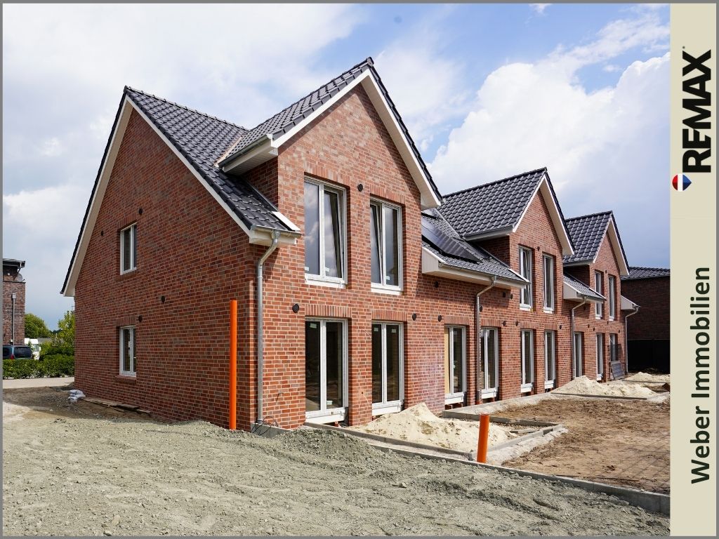 * Erstbezug * KFW 55 * geringe Energiekosten * Top Lage * Einbauküche * Balkon * Wohnung 4